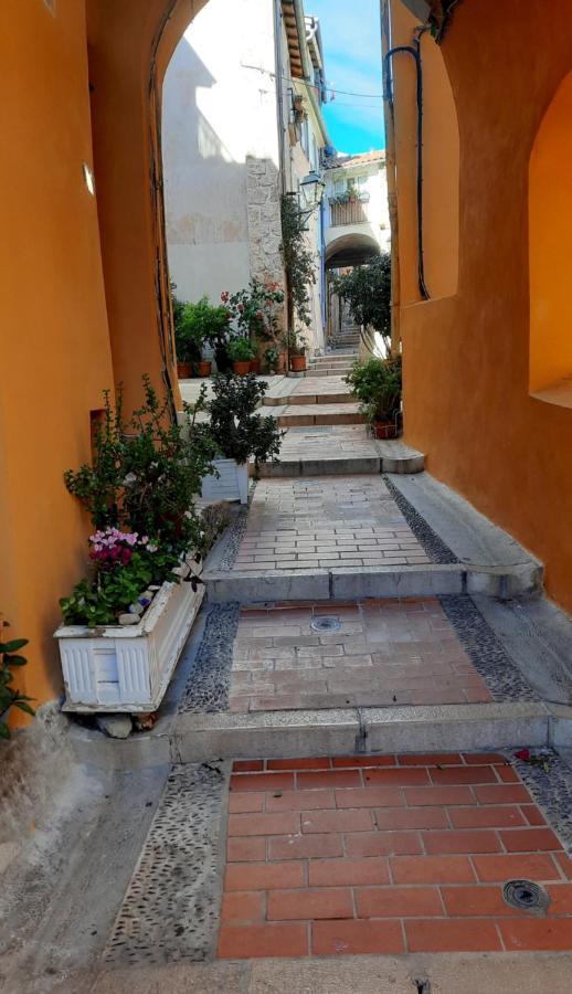 Menton, Centre Historique, Vue Mer Buitenkant foto