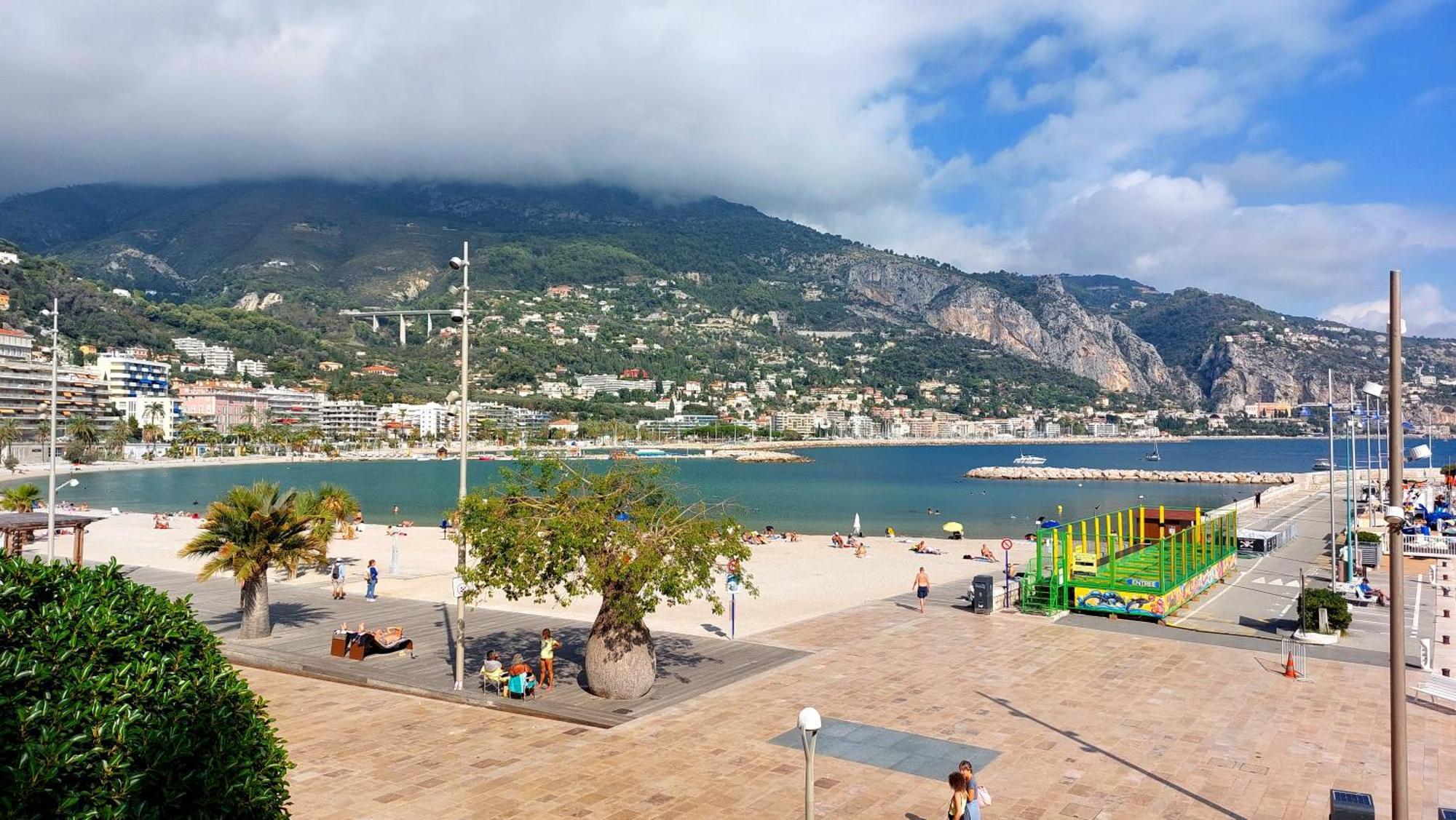 Menton, Centre Historique, Vue Mer Buitenkant foto