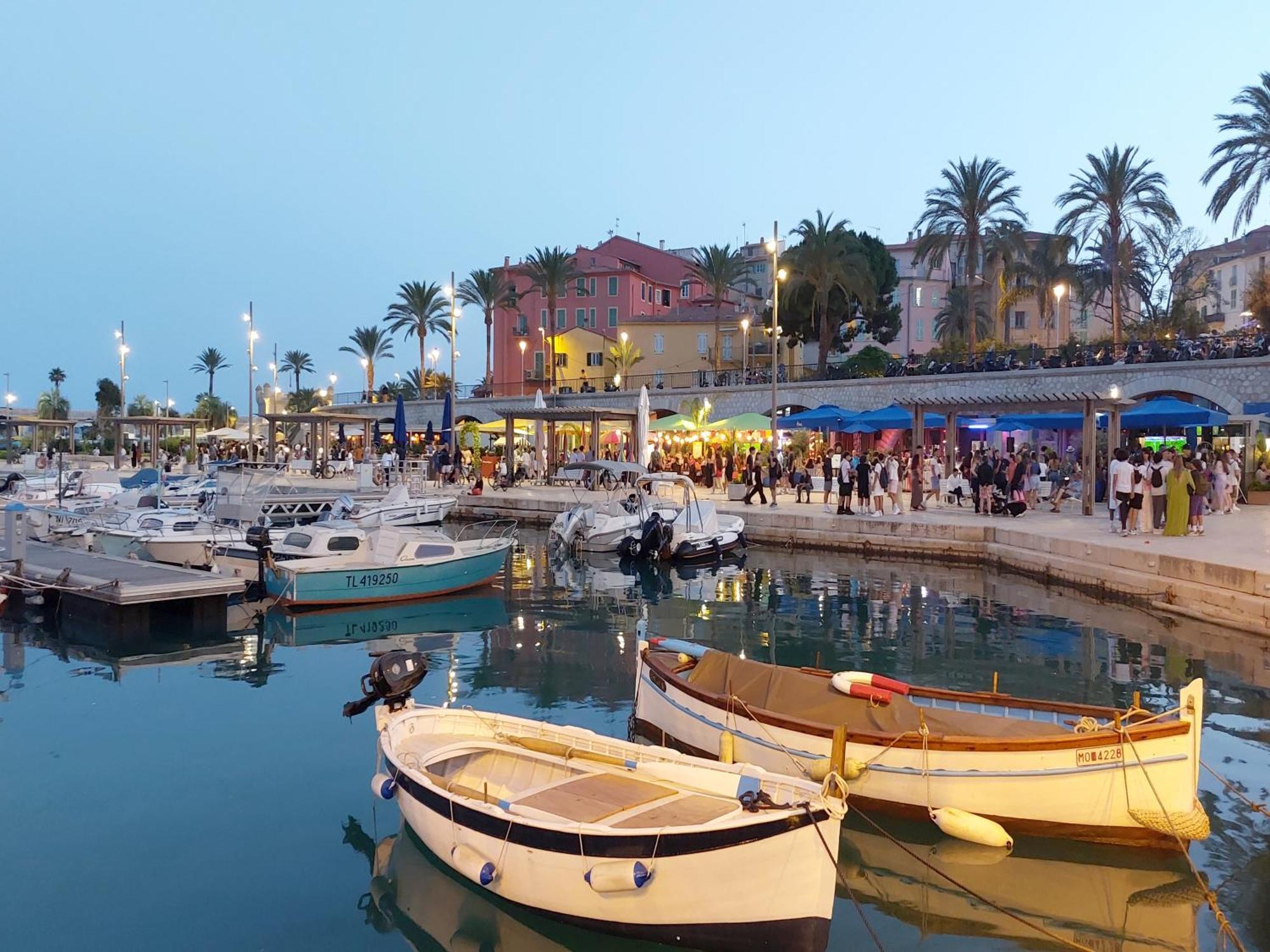 Menton, Centre Historique, Vue Mer Buitenkant foto